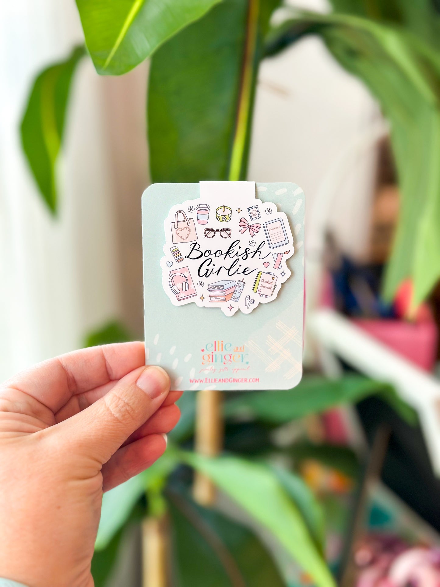 Magnetic Bookmark- Bookish Girlie