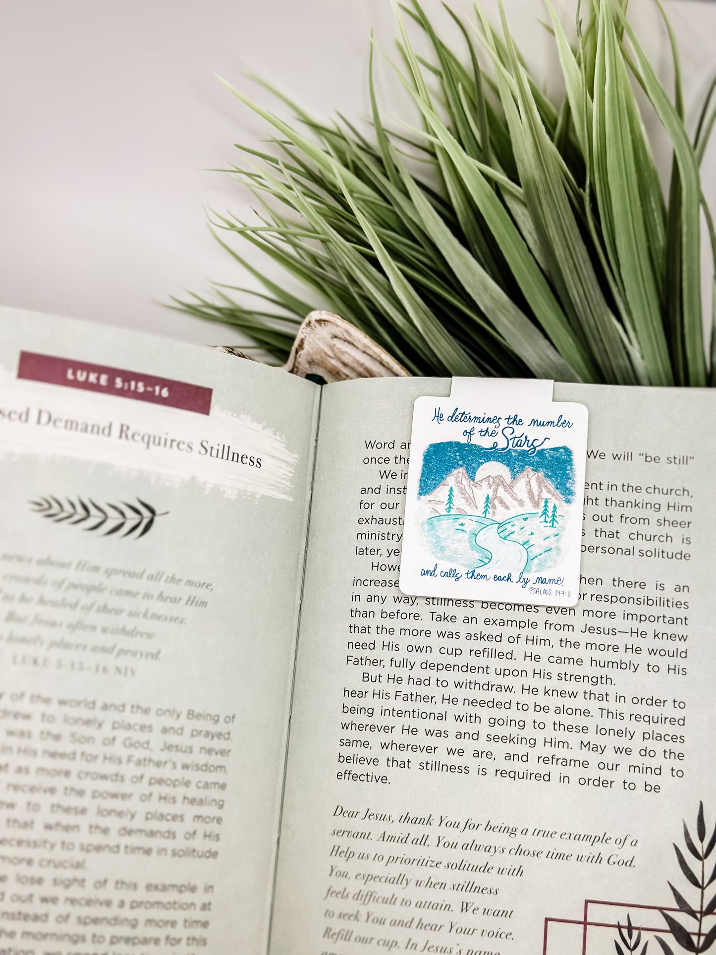 Magnetic Bookmark- Psalms 147:3
